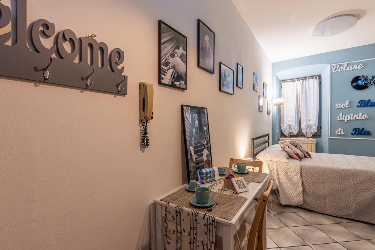 דירות אינטרה Due Minuti Dal Lago Casa Melodia מראה חיצוני תמונה